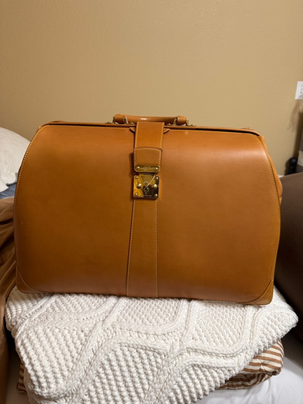 Authentic Louis Vuitton Nomade Atacama Tanami Leather Travel Bag - Picture 15 of 15
